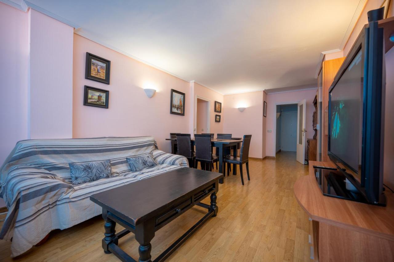 Beautiful Parque Loix 4 Bedroom Apartment Shared Pool, Tennis Court Benidorm Exteriér fotografie
